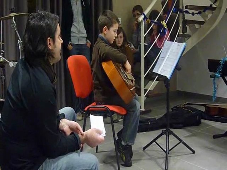 Audition Louis à la guitare