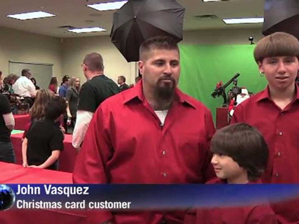 Machine gun Santa a hit with Christmas card crowds