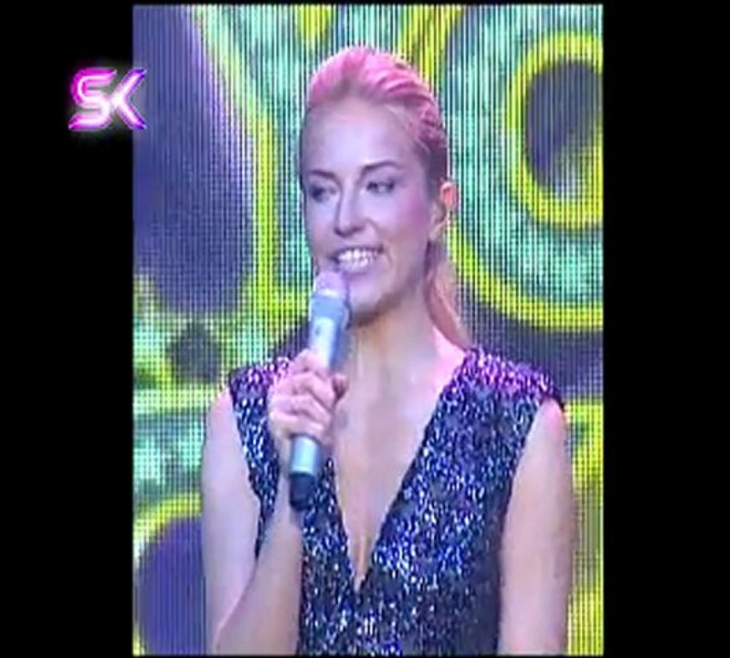 ARMAĞAN ÇAĞLAYAN, "AKILLI SARIŞIN" BURCU ESMERSOY'U YERDEN YERE VURDU