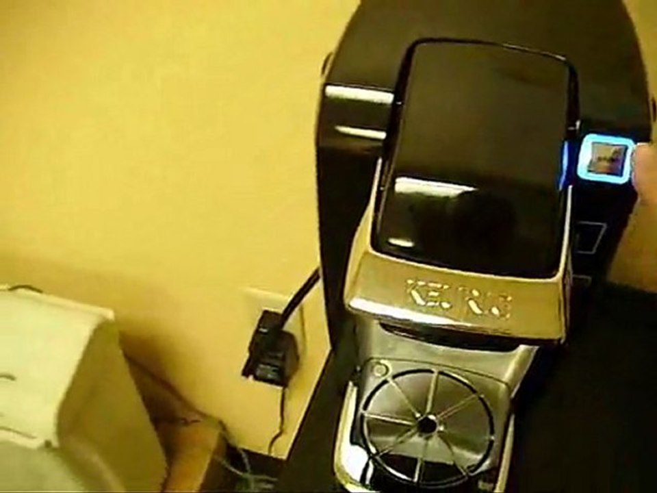 Keurig Mini Plus Personal Brewer Platinum + K cups Variety Pack