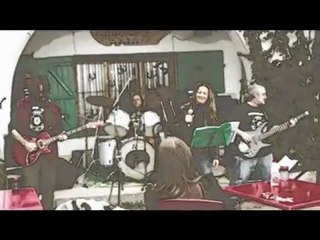 TRACK´S BAR - While My Guitar Gently Weeps