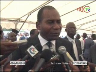 Pose de la 1ère pierre du groupe de presse La nouvelle république