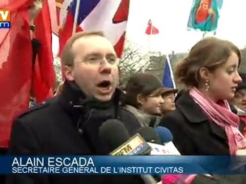 Manifestation de catholiques traditionnalistes contre la pièce de théâtre Golgota Picnic