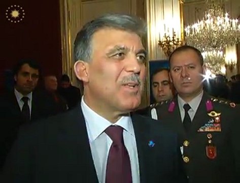 Cumhurbaşkanı Gül, 4. Dünya Siyaset Konferansı sonrası soruları cevapladı
