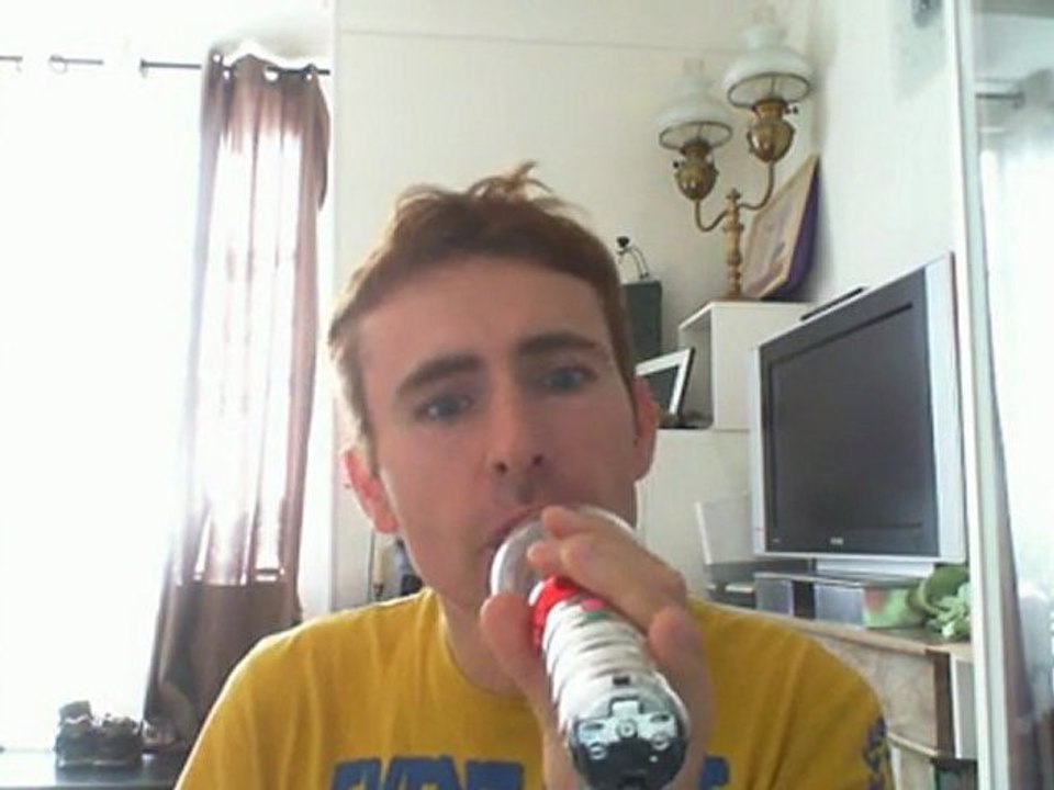 Wiwi égratigne "toujours" d'Axelle Red