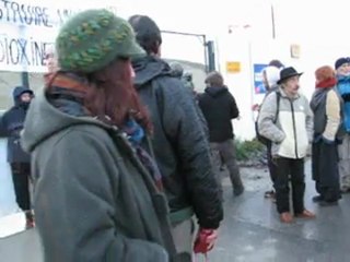 Jean-Michel Duclos devant l'incinérateur ©fico-vidéos