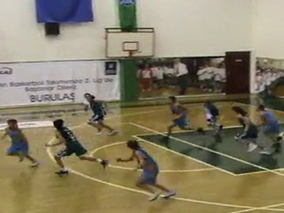 Bursa Büyükşehir Belediyespor - Biz Olalım = 24 - 58 (2. Periyod)