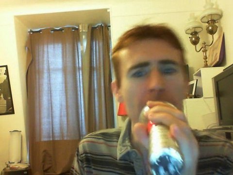 Wiwi égratigne ordinary people de John Legend