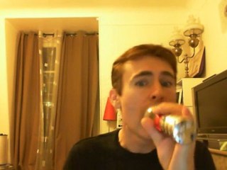 Wiwi égratigne "reckless"