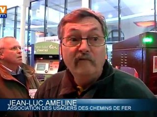 Скачать видео: Nouveaux horaires SNCF : quelques usagers inquiets au Mans