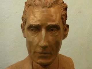 Maurice Ravel, buste en terre cuite