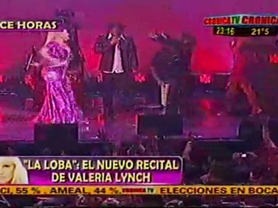 16/22 En el recital de Valeria Lynch, Gitanos - Ole