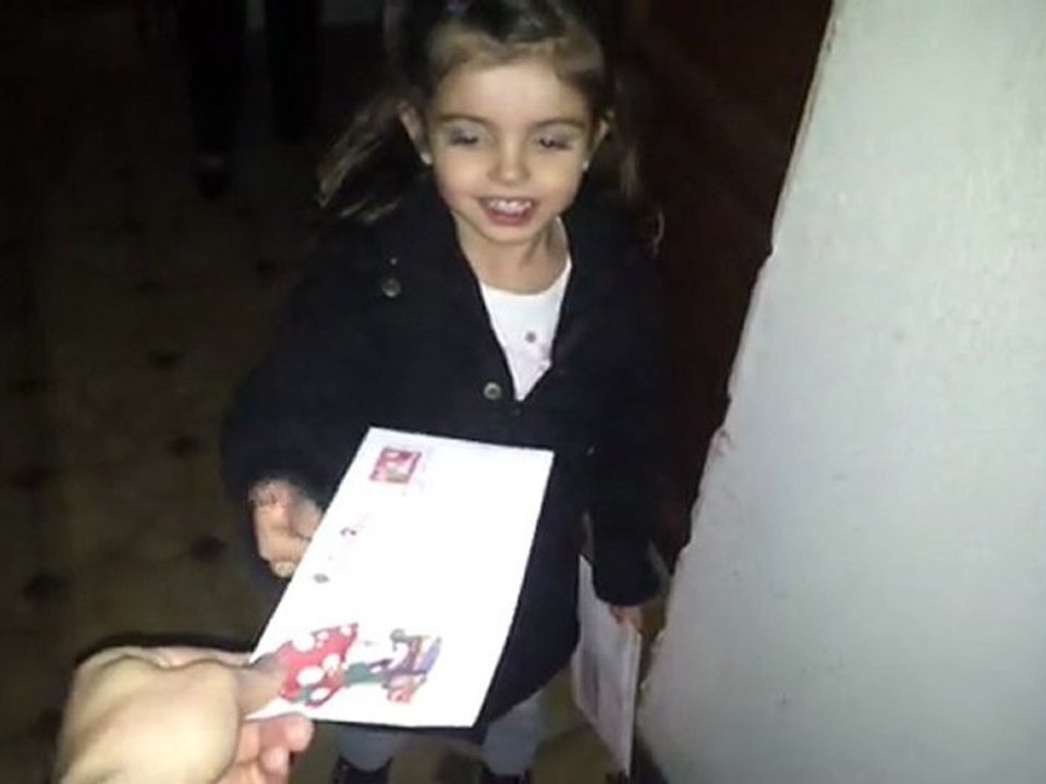 Sarah a une lettre du pére noël