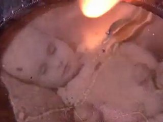 Opening Credits - Extrait Opening Credits (Anglais)