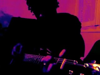 Jouer à la guitare est un passe temps