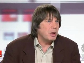 Pour Bernard Thibault, Areva déguise des suppressions de poste