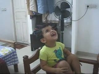 Kid dancing to Neevan nigam's "Why this Kolaveri Di" song ABHINAV