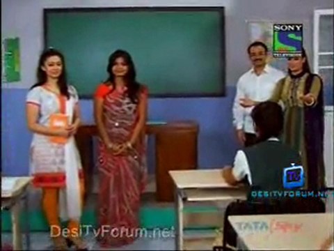 Parvarish Kuch Khatti Kuch Meethi - 13th December 2011 Watch p1