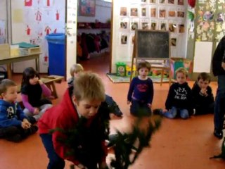 COMMENT MONTER NOTRE SAPIN ARTIFICIEL