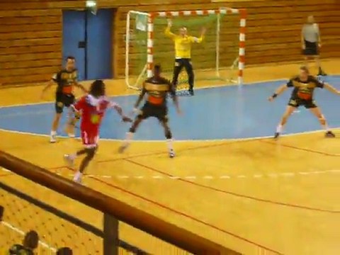 Nanterre - Paris / Coupe de France Handball / Kung Fu-Roucoulette Garzoli