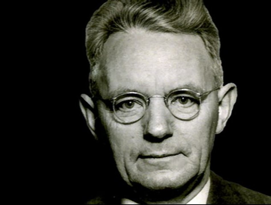 Cornelius Van Til: Reformed Apologetics (Biography)
