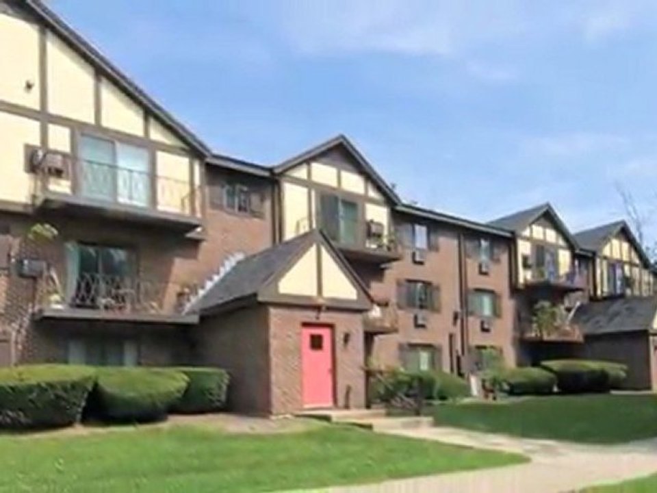 Royal Crest Estates Apartments in Warwick, RI - ForRent.com