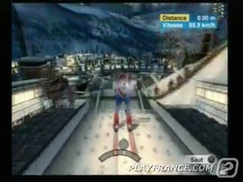 Torino 2006 (PS2) - Une épreuve de saut à ski.