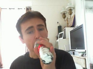 Wiwi égratigne "une chanson qui te ressemblerait"