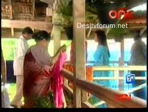 Woh Rehne Wali Mehlon Ki - 14th December 2011 - Part3