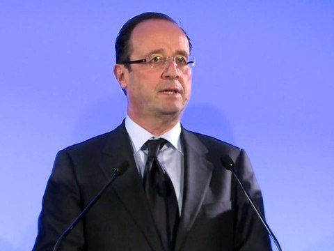 Discours de François Hollande au centre d'hébergement Emmaüs à Paris