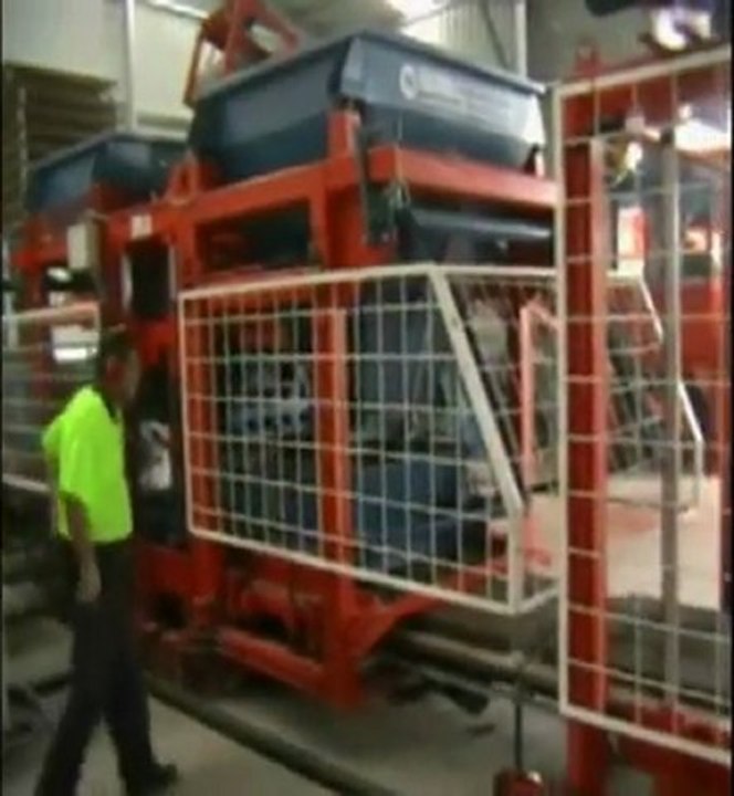 BPM 24'lü BETON PARKE BORDÜR ve BRİKET MAKİNASI