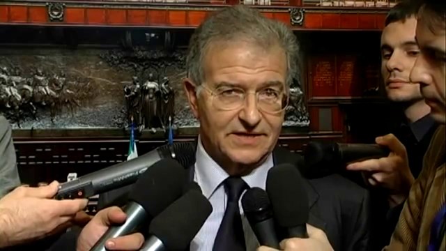 Cicchitto - La Fiducia sulla Manovra