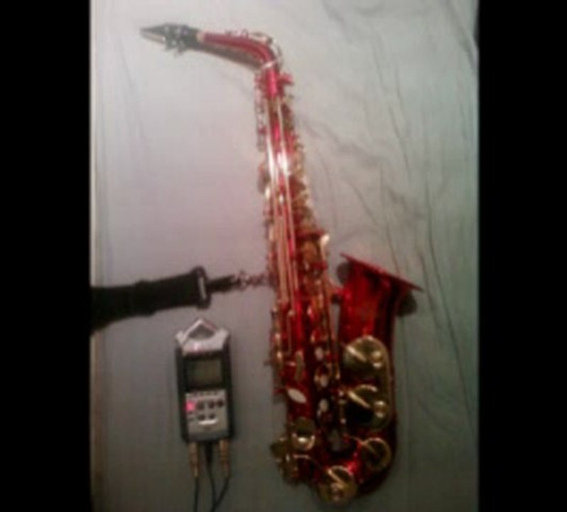 Petit Papa Noël jouer au Saxophone
