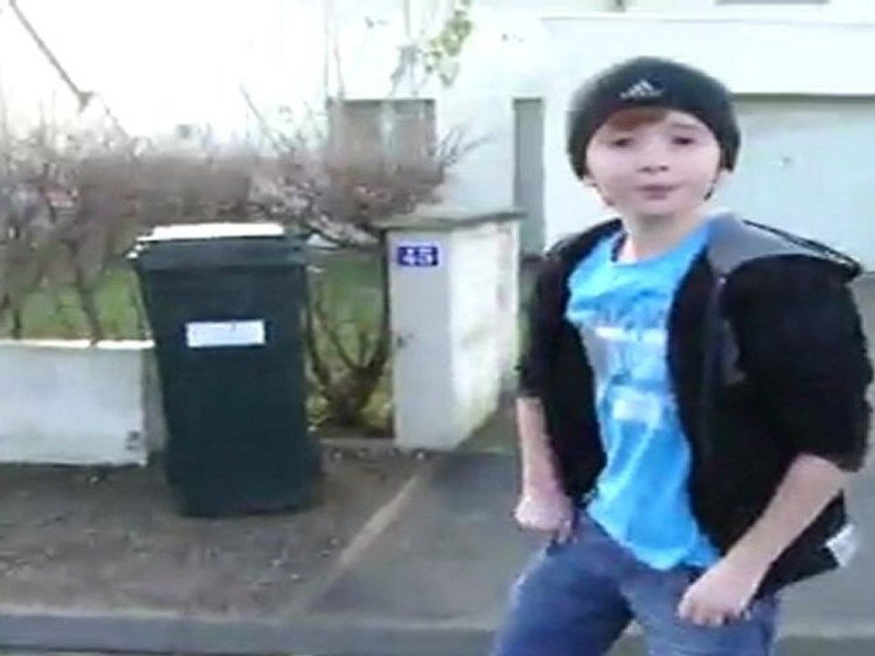 Boneless Kickflip pour le debut du OLD School