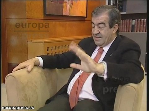 Álvarez-Cascos repasa la actualidad política