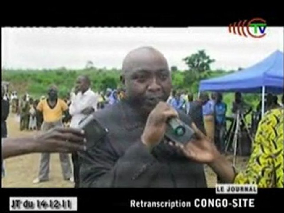 Remise de dons du député de Dolisie 2