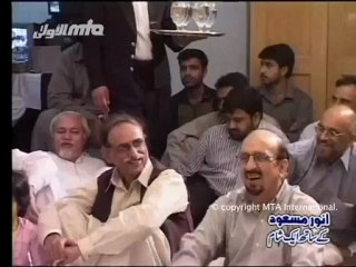 Moshaa'irah with Anwar Masood - Part 4 (Urdu)