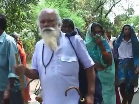 Fight poverty step by step: Sponsored walks with Christian Aid