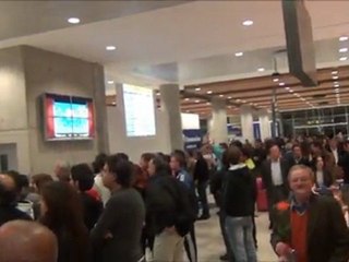 Πλάνα από την άφιξη της ΑΕΚ