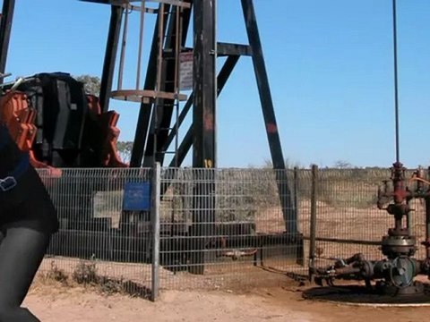 Iran power struggle pits Ahmadinejad against Khamenei