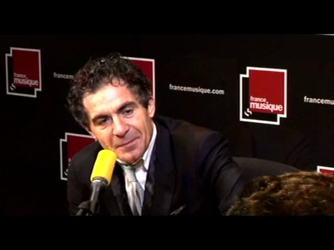 Etienne Klein est l'invité de Musique matin du 16/12/2011