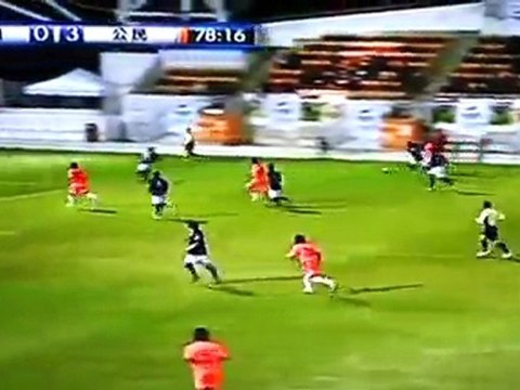 HALLUCINANT : L'un des plus jolis buts contre son camp !