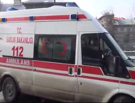 Liseli Kızı Öldüresiye Dövdüler