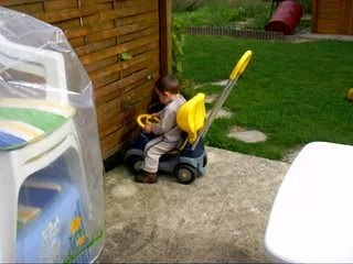 Ewan sur son bublego