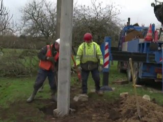 Intempéries: un cargo échoué, et des coupures d'électricité