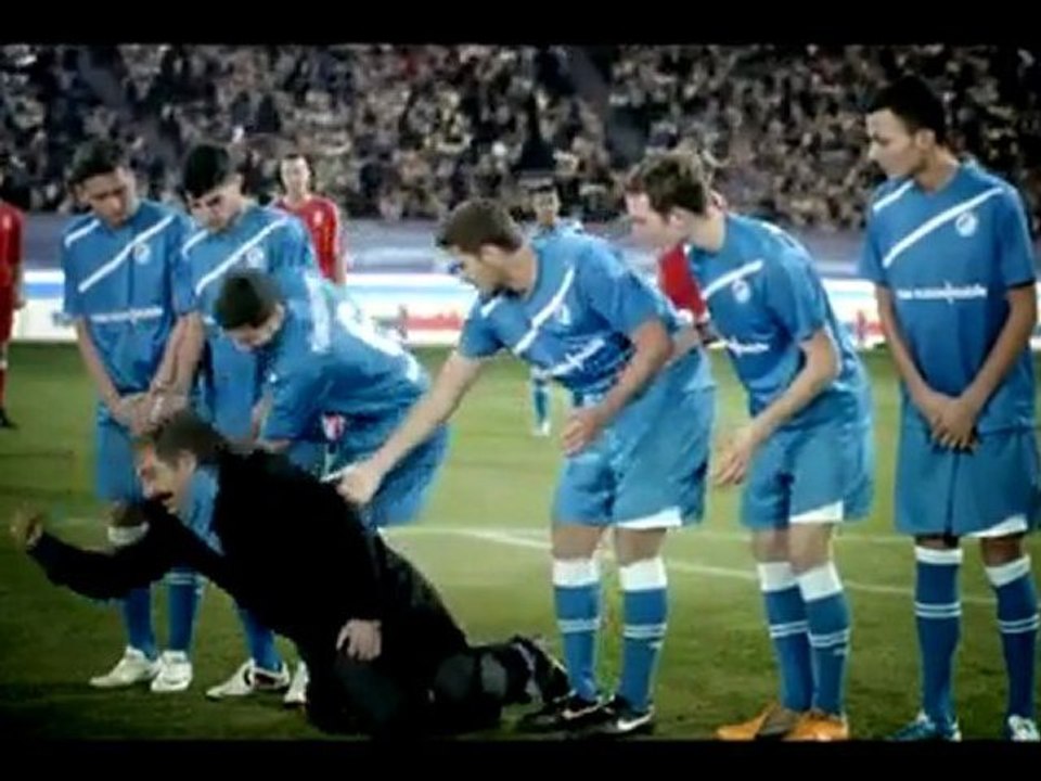 cem yilmazin almanyadaki reklam filmi