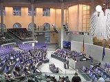 Almanya'da koalisyon hükümeti rahat bir nefes aldı