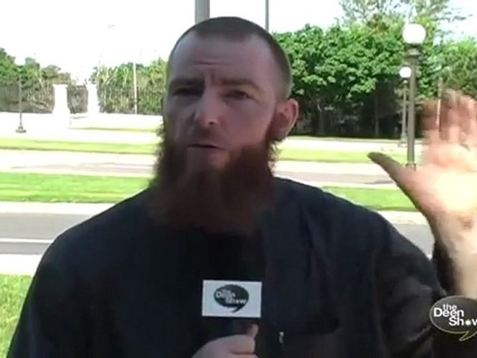 The Deen Show: Why Former US NAVY Catholic Accepted Islam!!