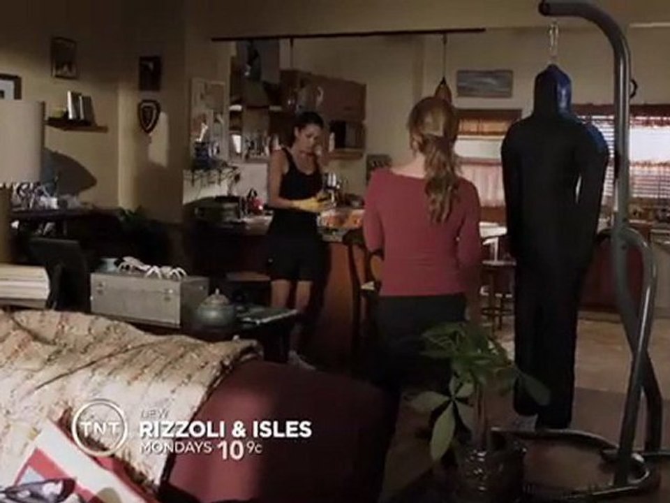 Rizzoli & Isles - 'Don't Stop Dancing, Girl'