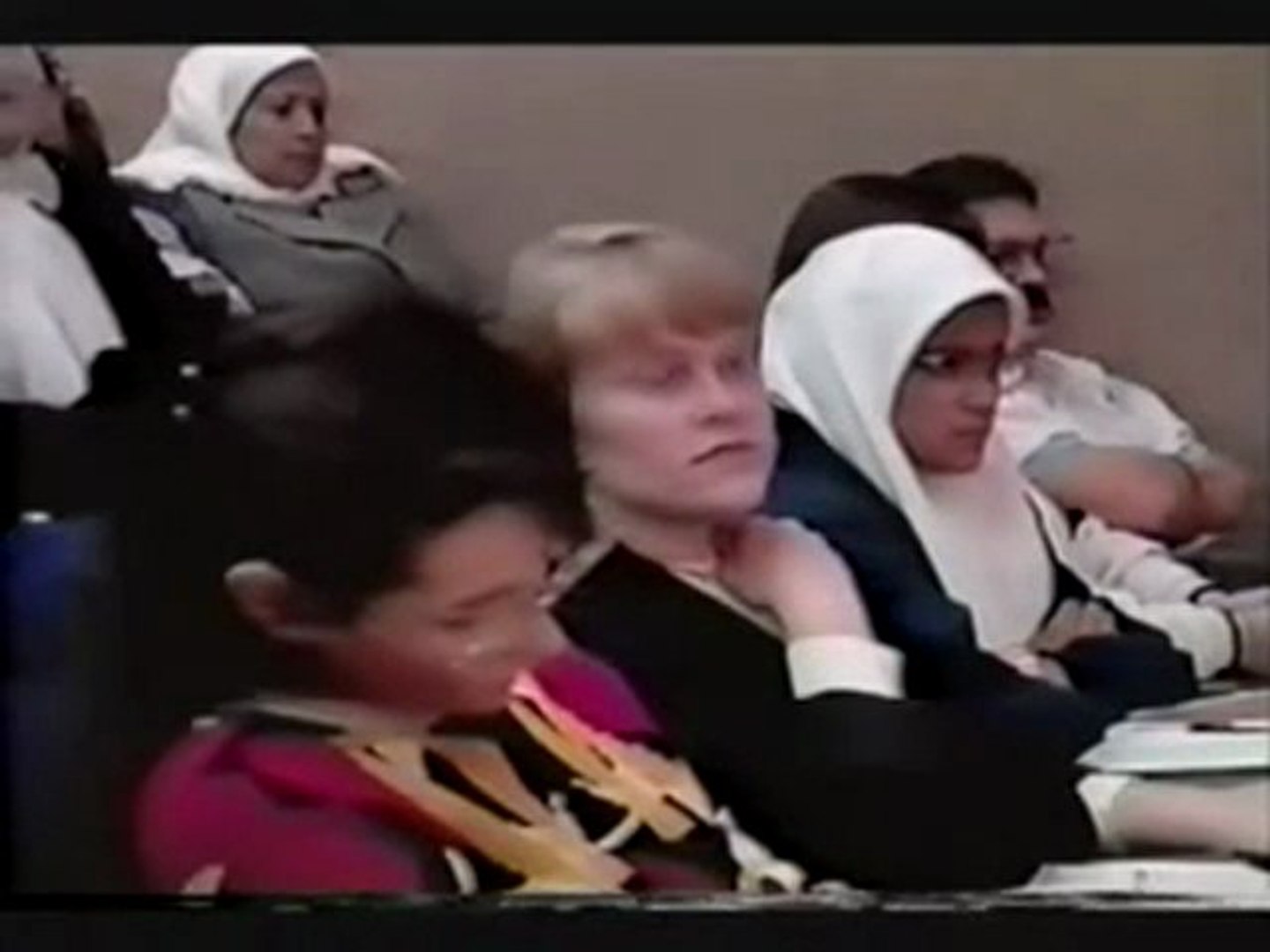 ⁣The Great Debate: Women's Rights & Roles in Islam ( Opening Statements - 1 of 3 )